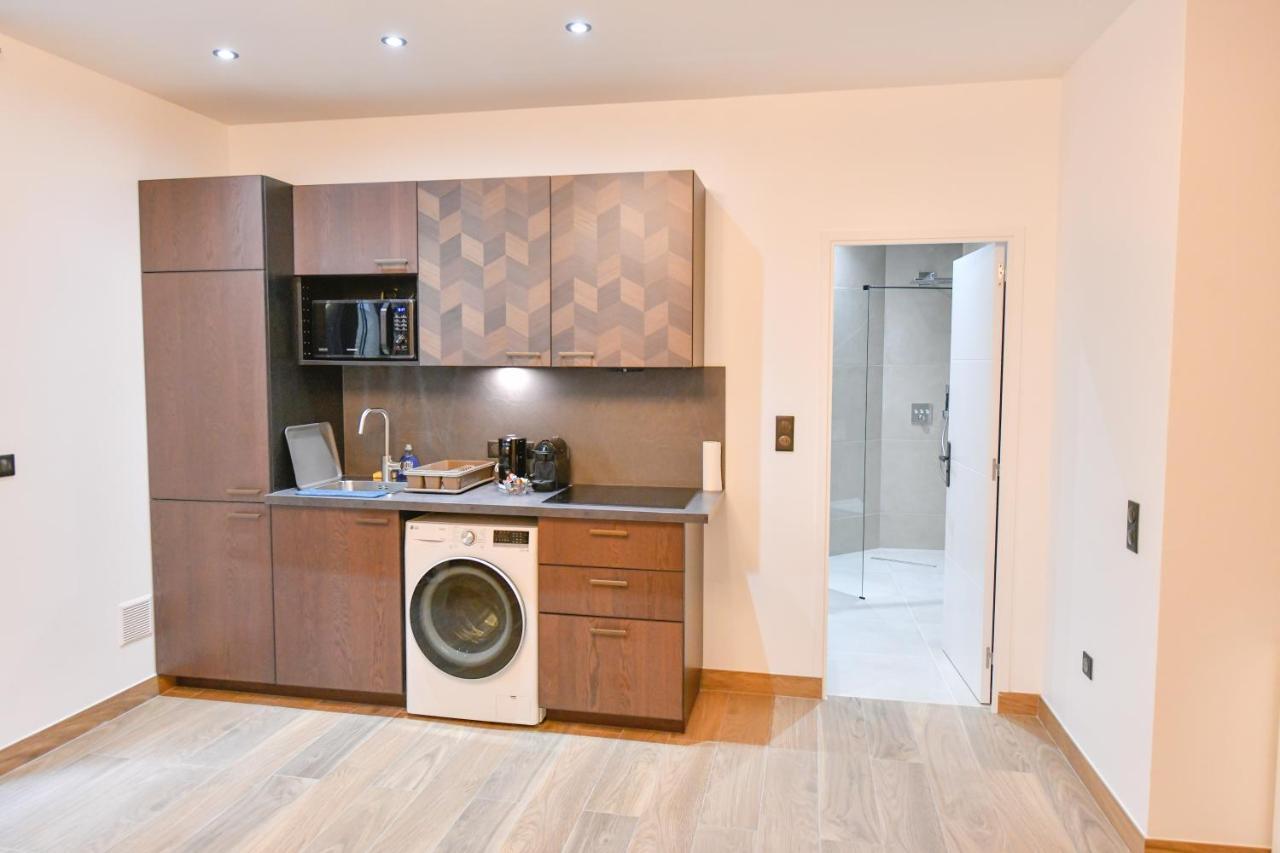 Parking Gratuit - Montmartre Charme & Patio Prive - Sacre-Coeur Metro Anvers פריז מראה חיצוני תמונה