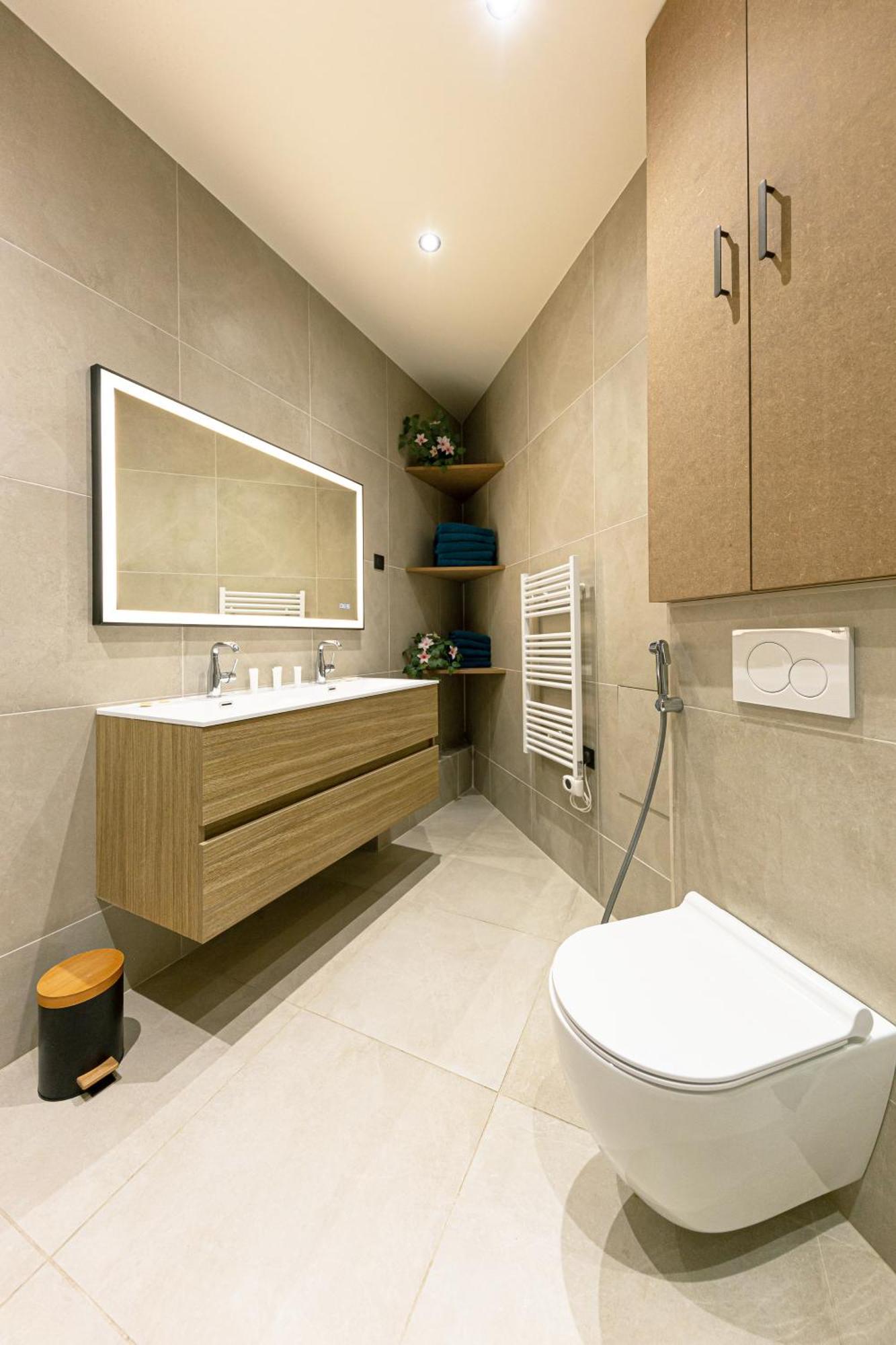 Parking Gratuit - Montmartre Charme & Patio Prive - Sacre-Coeur Metro Anvers פריז מראה חיצוני תמונה
