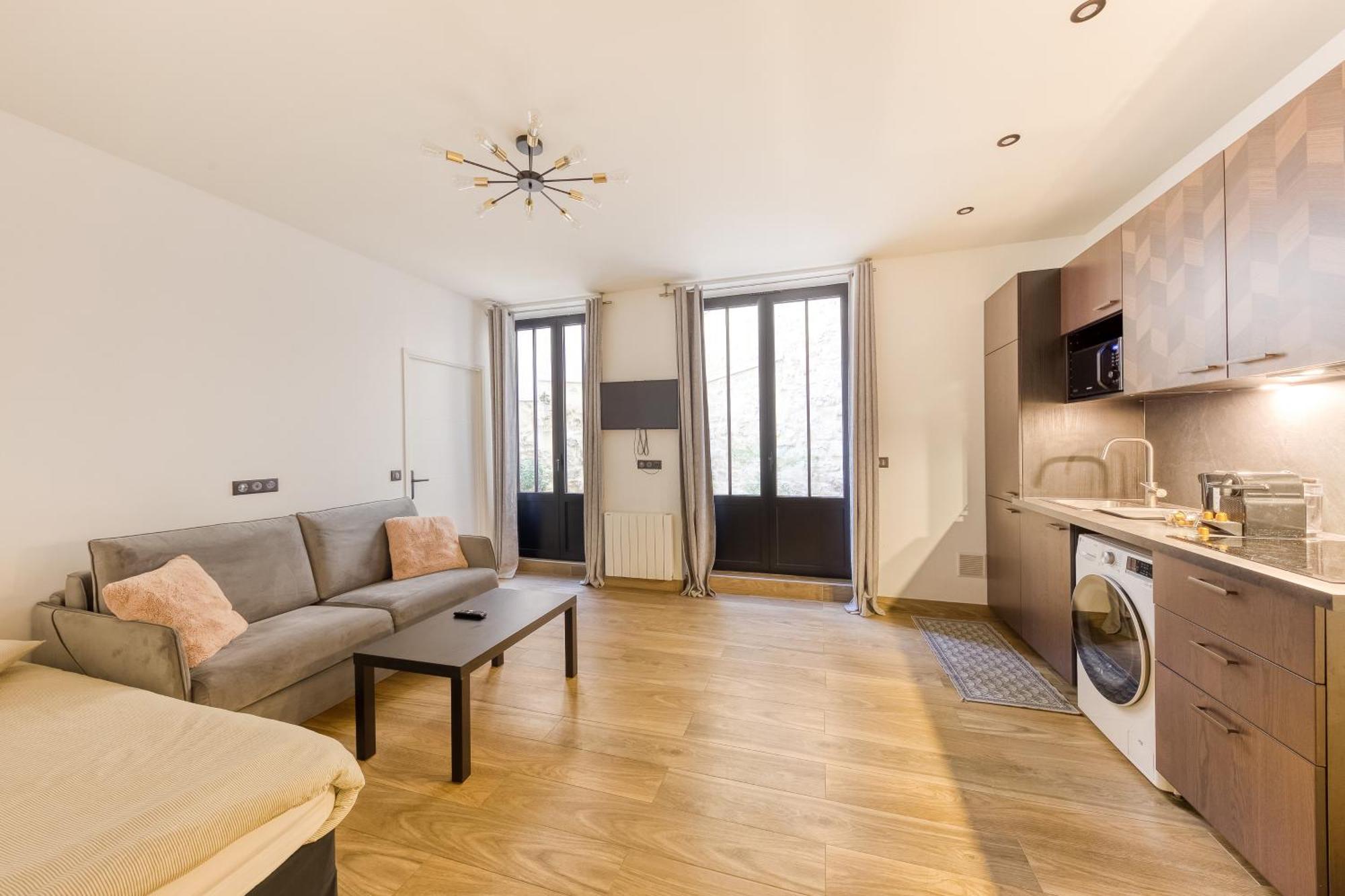Parking Gratuit - Montmartre Charme & Patio Prive - Sacre-Coeur Metro Anvers פריז מראה חיצוני תמונה