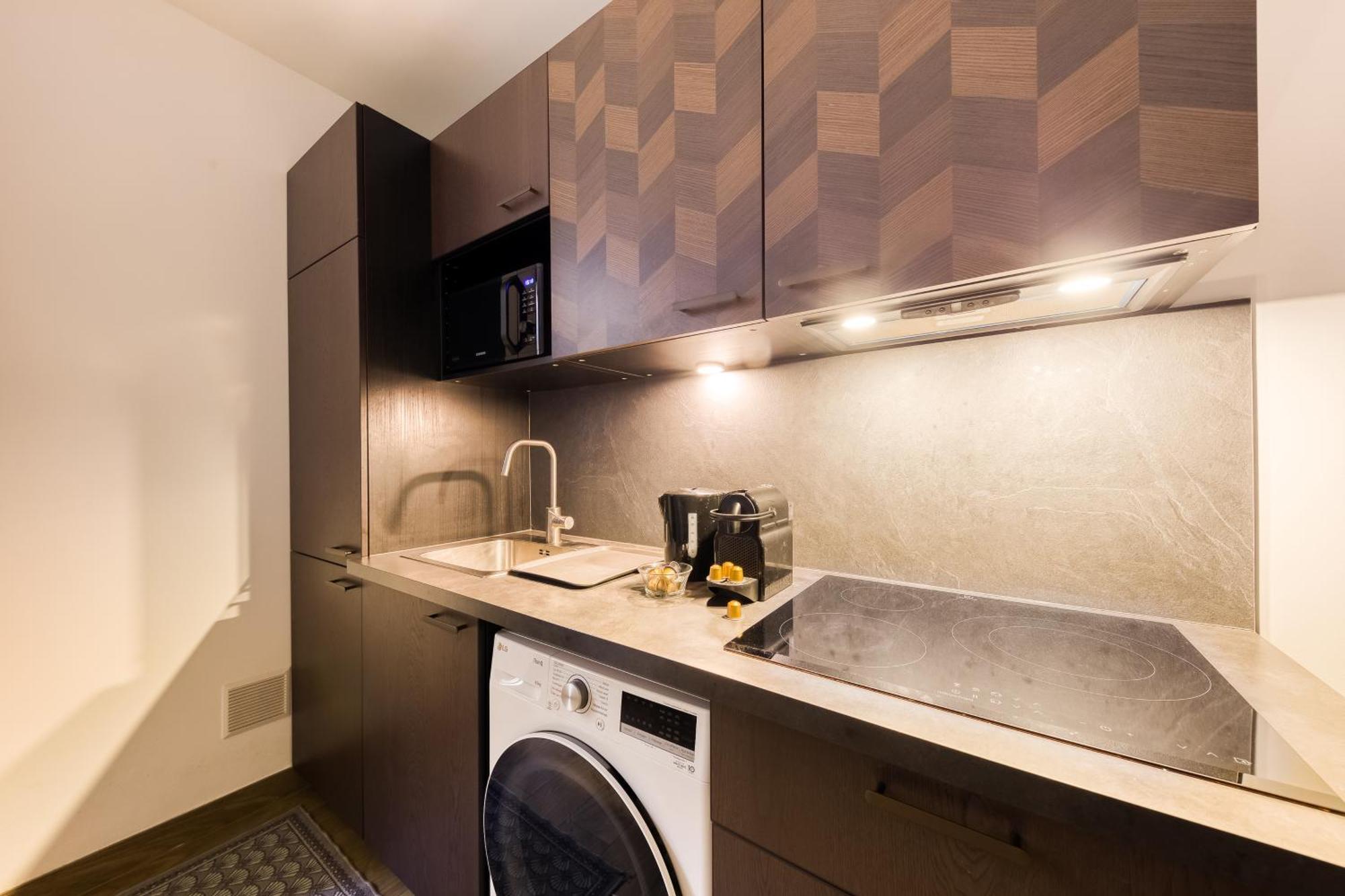 Parking Gratuit - Montmartre Charme & Patio Prive - Sacre-Coeur Metro Anvers פריז מראה חיצוני תמונה