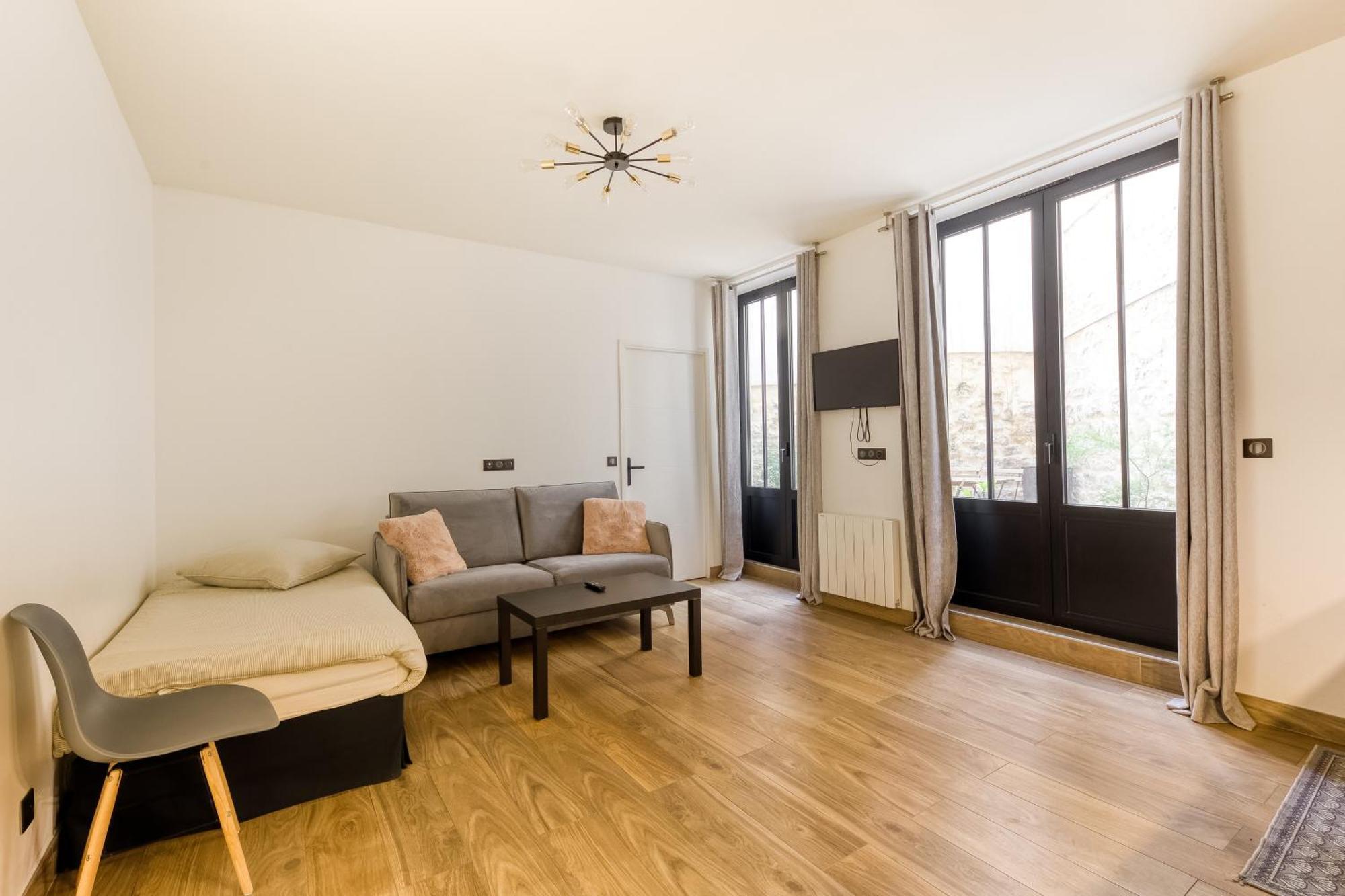 Parking Gratuit - Montmartre Charme & Patio Prive - Sacre-Coeur Metro Anvers פריז מראה חיצוני תמונה