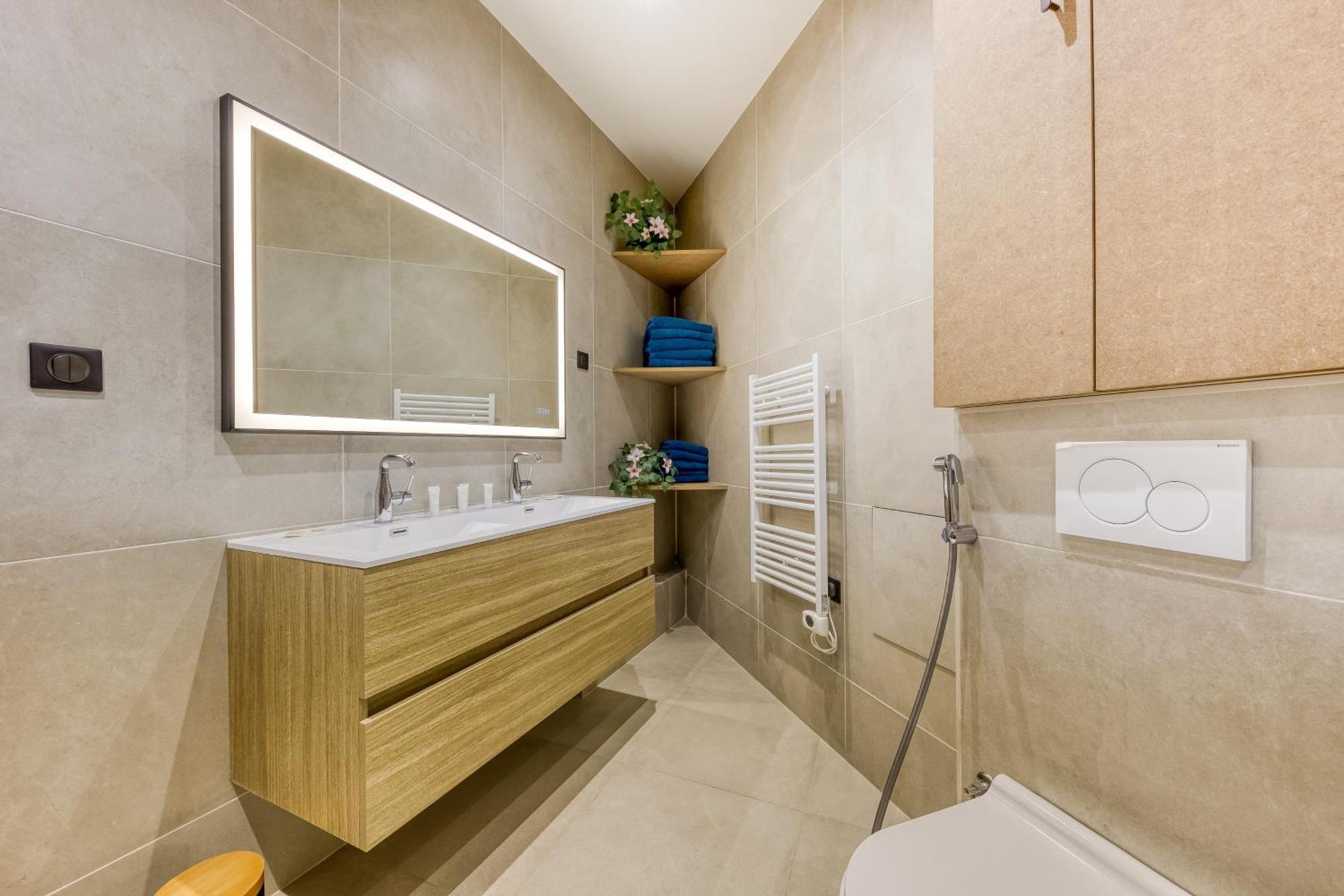 Parking Gratuit - Montmartre Charme & Patio Prive - Sacre-Coeur Metro Anvers פריז מראה חיצוני תמונה